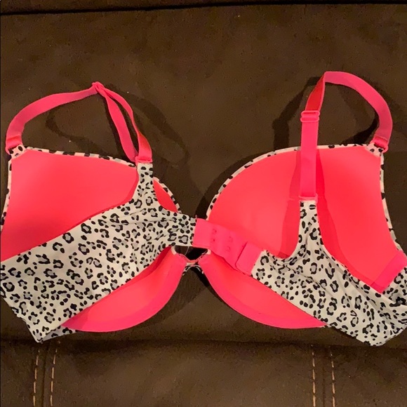 Victoria secret body by Victoria bra - Picture 5 of 6